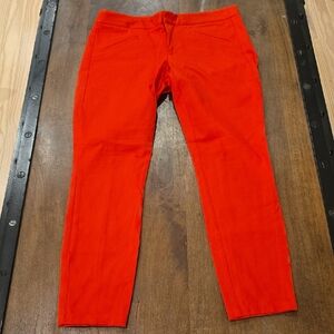 GAP Women's Skinny Pants in Vibrant Red